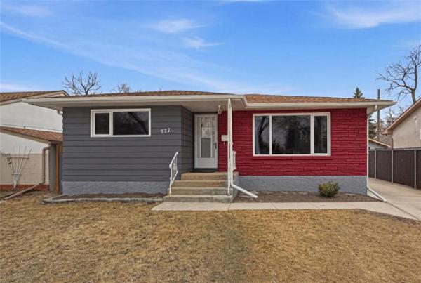 Home Photo - 577 Ian Place