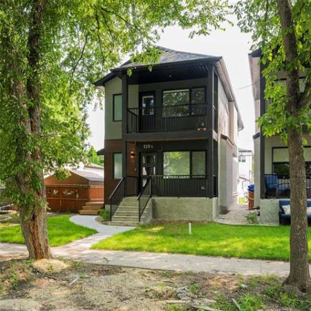 Home Photo - 1/2-120 Imperial Avenue