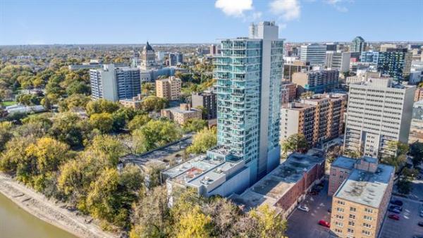 Home Photo - 805-390 Assiniboine Avenue