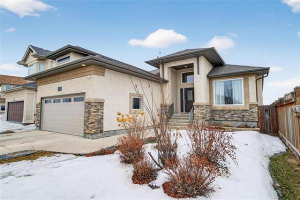 Home Photo - 41 POINT WEST Way