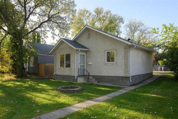 Home Photo - 19 kingswood Avenue