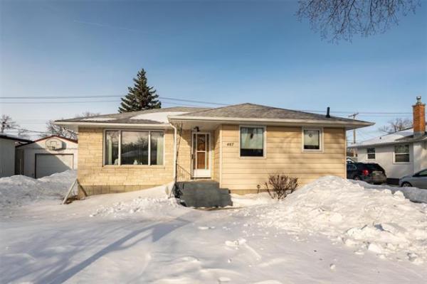 home photo - 487 McLeod Avenue