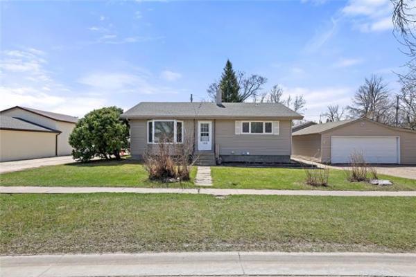 Home Photo - 120 Montreal Avenue