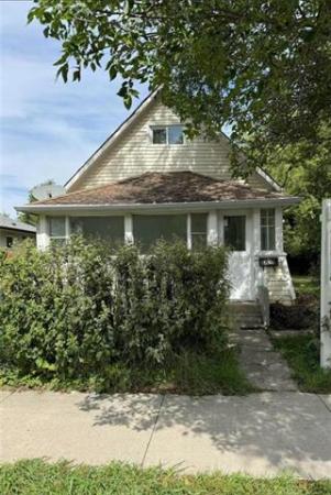 Home Photo - 301 STRATHNAVER Avenue