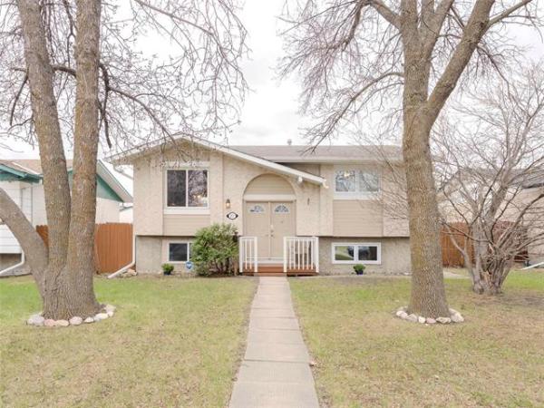 Home Photo - 211 Reay Crescent