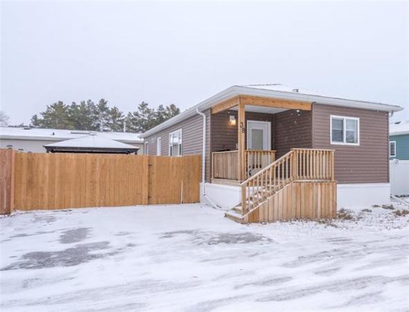 Home Photo - 38-2695 Main Street