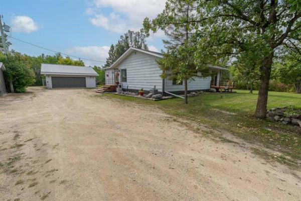 Home Photo - 37066 PTH 15 Road