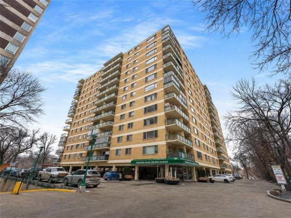 Home Photo - 1G-300 Roslyn Road