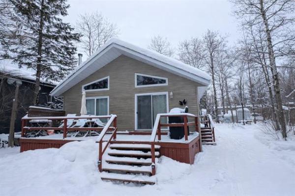 Home Photo - 35 Riverside Parkway