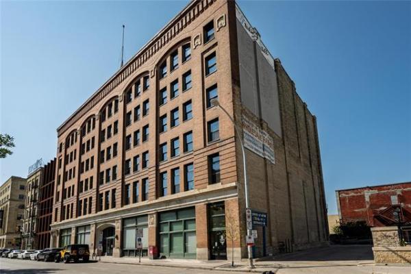 Home Photo - 301-110 Princess Street