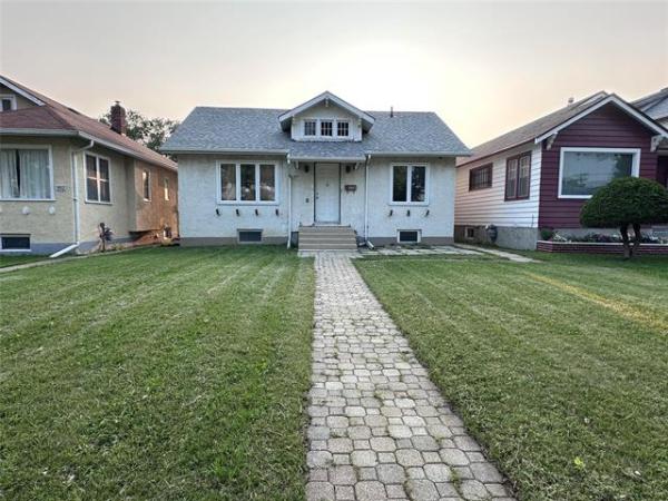 Home Photo - 394 Arlington Street