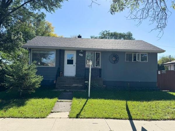 home photo - 316 Rosseau Avenue