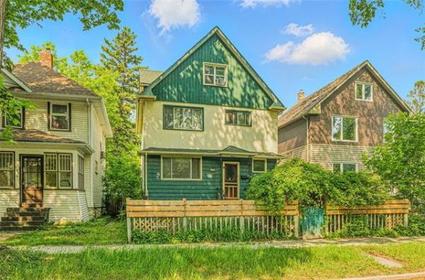 Home Photo - 132 Arlington Street
