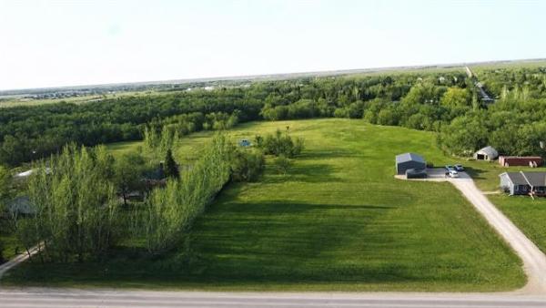 Home Photo - 2 River Road