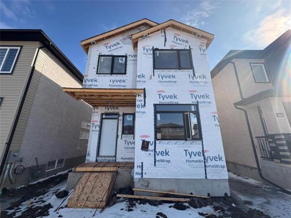 Home Photo - 39 Clarkleigh Crescent