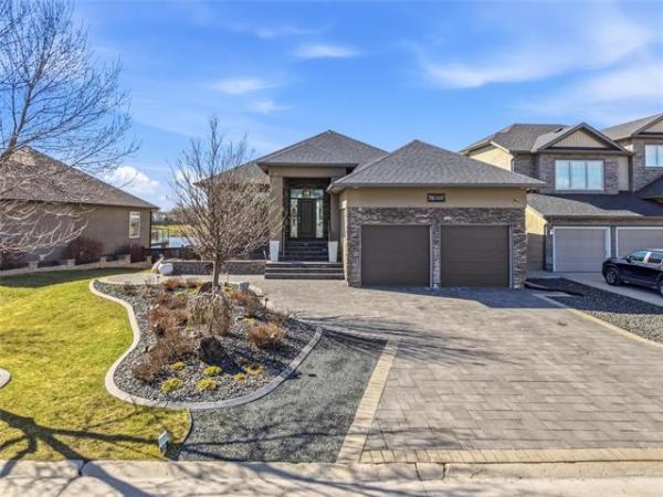 Home Photo - 76 Farnsworth Crescent