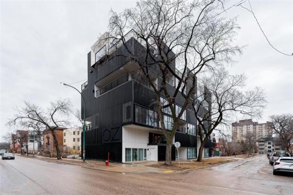 Home Photo - 402-90 Bole Street