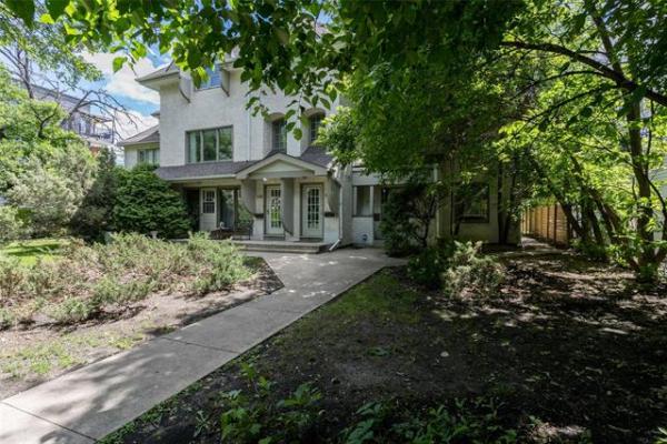 Home Photo - A-598 Stradbrook Avenue