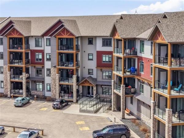 Home Photo - 301-1946 St Mary's Road