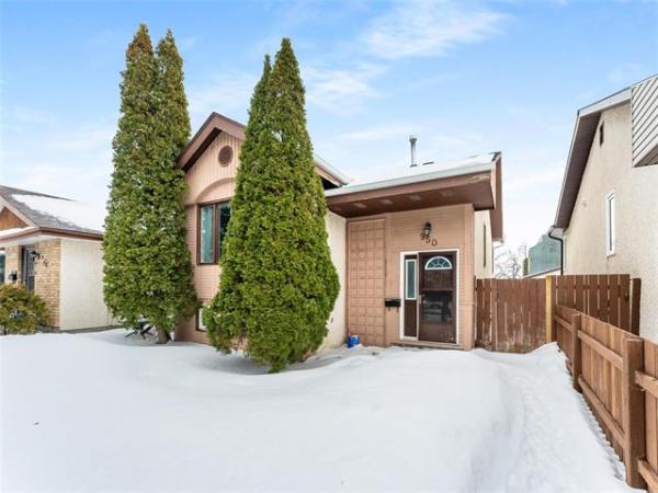 Home Photo - 950 Summerside Avenue