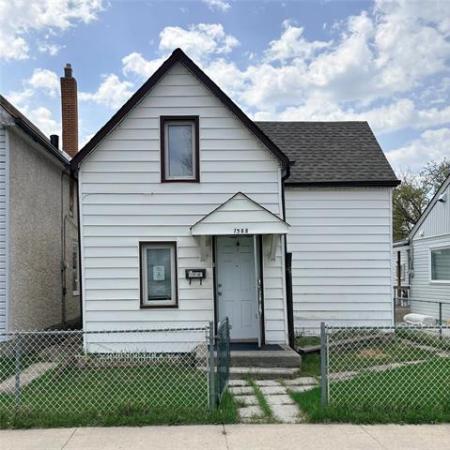 home photo - 1388 Manitoba Avenue