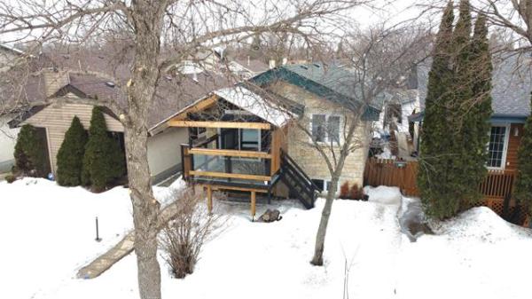 Home Photo - 142 Millwood Meadow