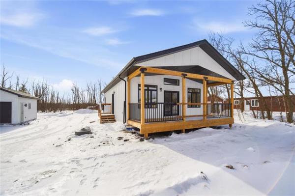 Home Photo - 9 Everwood Crescent