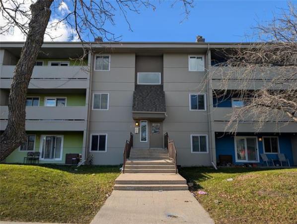 Home Photo - 4-1330 Markham Road