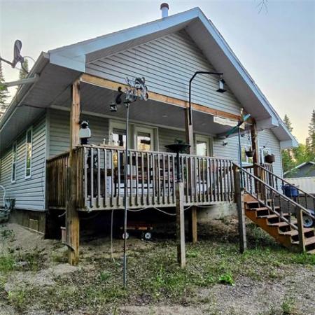 Home Photo - 12 Evergreen Road