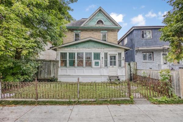 home photo - 368 Redwood Avenue