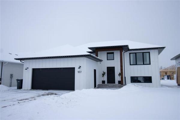 Home Photo - 107 Parkside Crescent