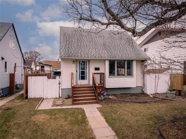 Home Photo - 596 Cote Street