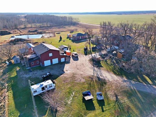 Home Photo - 36012 28N Road