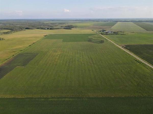 Home Photo - 0 37E Road