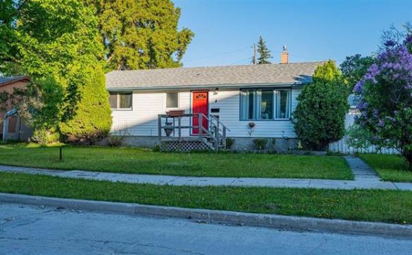 Home Photo - 8 Bayfield Avenue