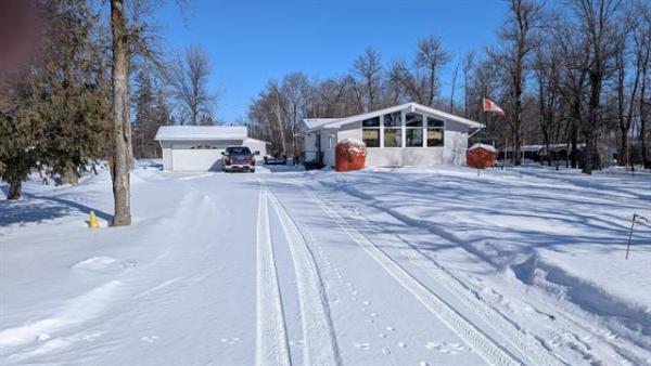 Home Photo - 75 Whytewold Road