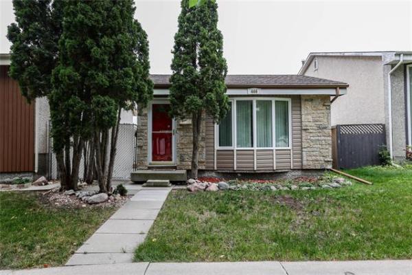 home photo - 466 Novavista Drive