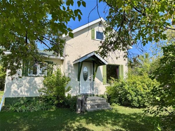 Home Photo - 13 1ST Street