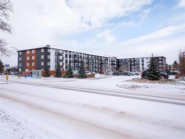 Home Photo - 304-545 Dale Boulevard