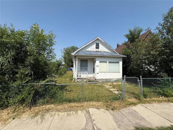 Home Photo - 403 Larsen Avenue