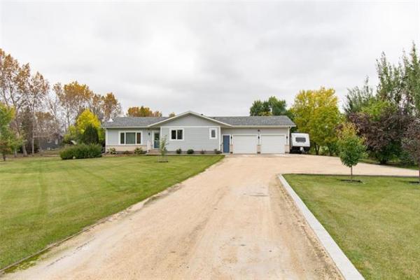 Home Photo - 454 Nanton Road