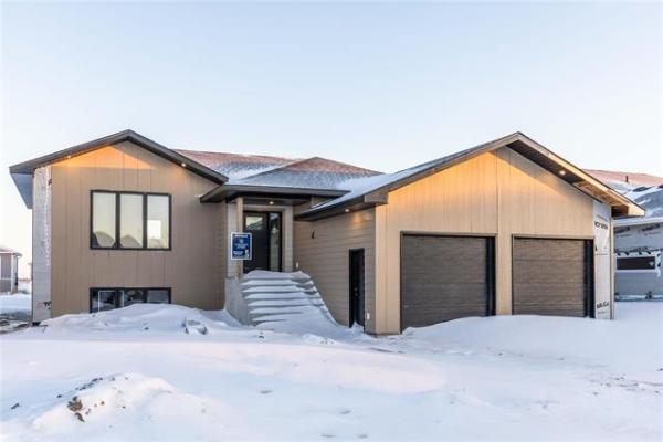 Home Photo - 37 Parkside Crescent