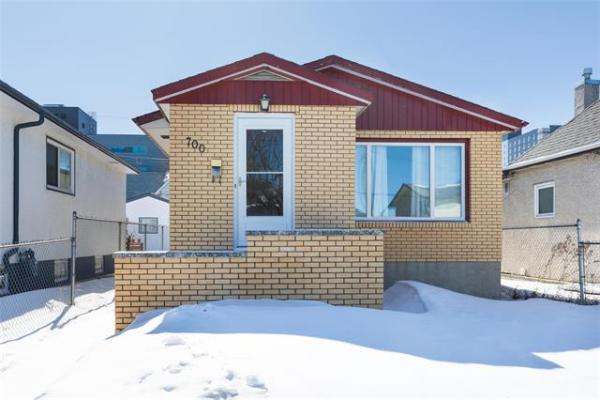 Home Photo - 700 Ross Avenue