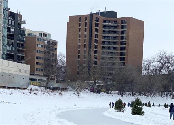 Home Photo - 608-255 Wellington Crescent