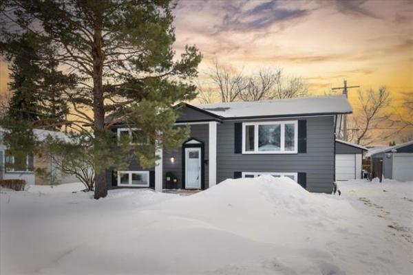 Home Photo - 50 Fieldstone Bay