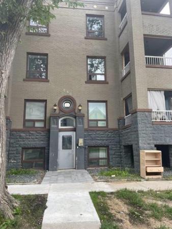 Home Photo - C-290 Beverley Street