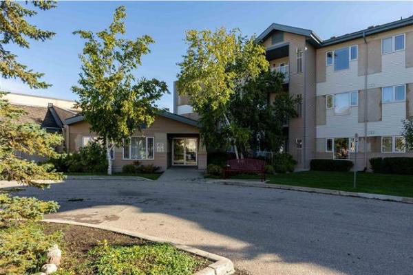 Home Photo - 305-873 Waverley Street