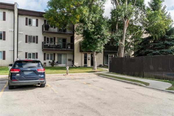 Home Photo - 3209-658 Kenaston Boulevard