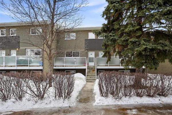 Home Photo - 118-200 Greenway Crescent