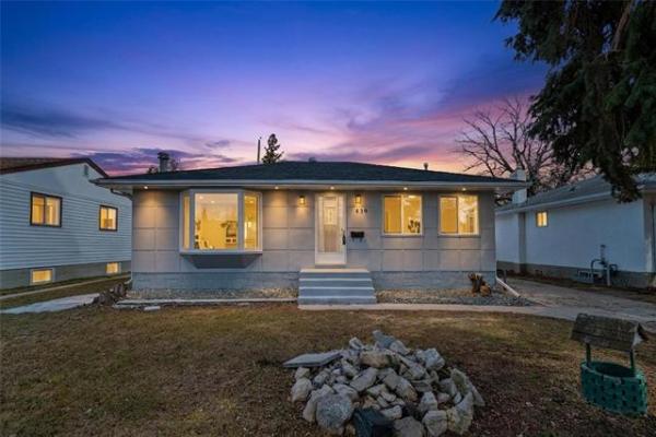 Home Photo - 439 Lyle Street